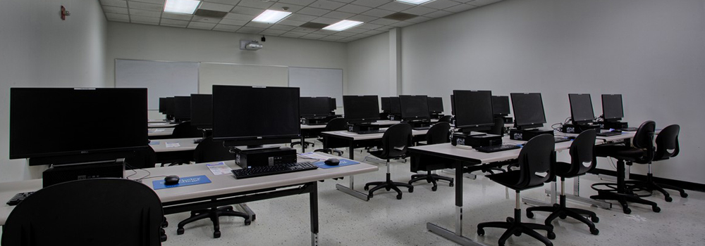Photo of Paramus Campus computer lab