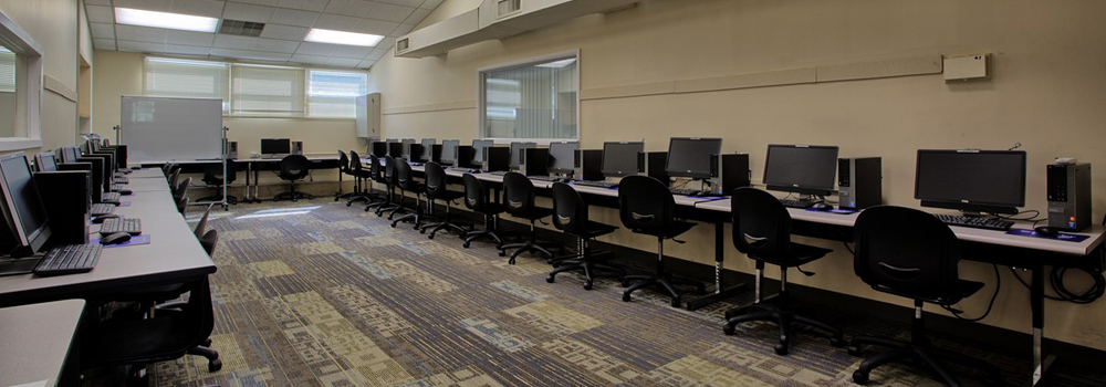 Photo of Woodland Park Computer Lab
