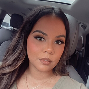 Headshot of Heidi Fernandez