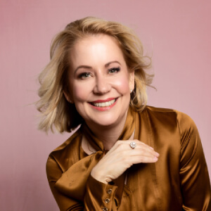 headshot of Nicole Alexander