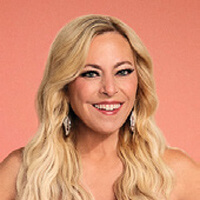 headshot of Sutton Stracke