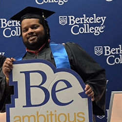 A headshot of Carl Walden.